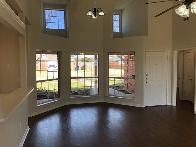 Building Photo - 8301 Kent Dr