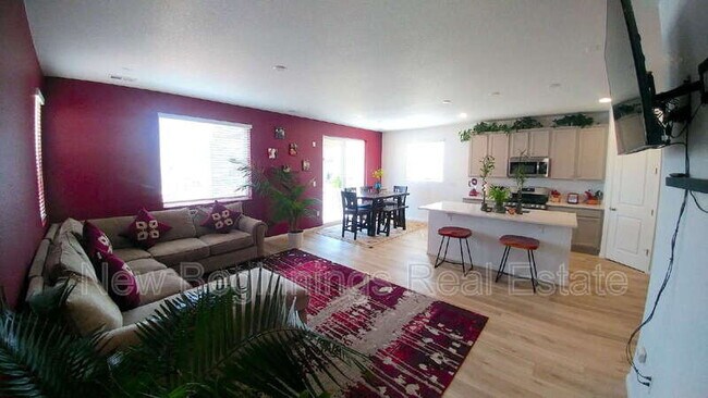 Foto del edificio - 16487 Mountain Flax Dr