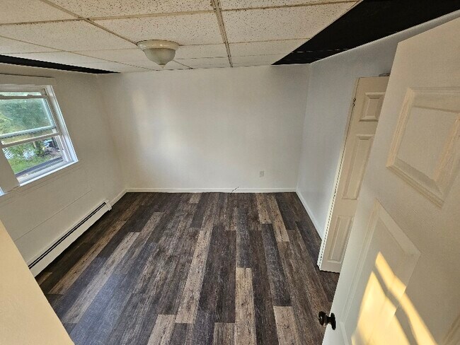 Building Photo - 43 4th Ave