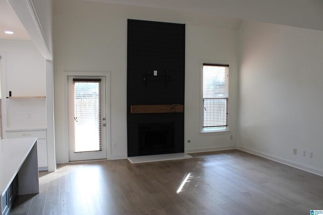Building Photo - 2048 Arbor Hill Pkwy