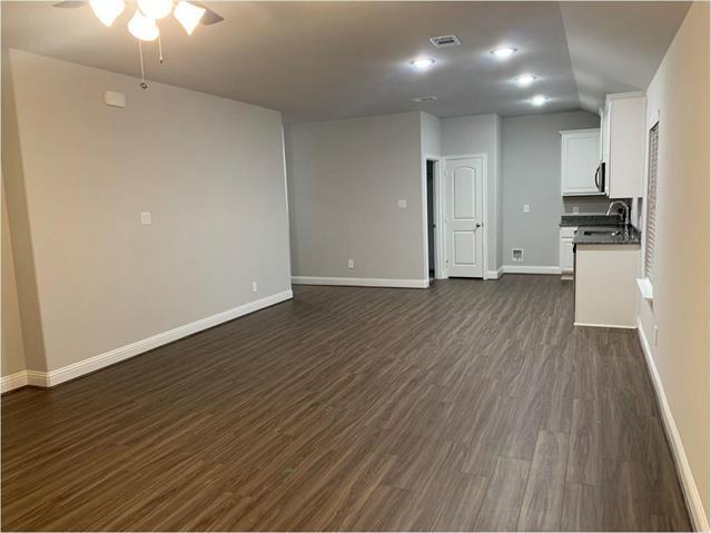 Foto del edificio - 1401 Brindle Dr