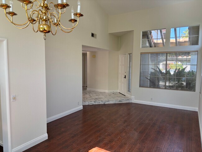 Foto del edificio - 26361 Eva St