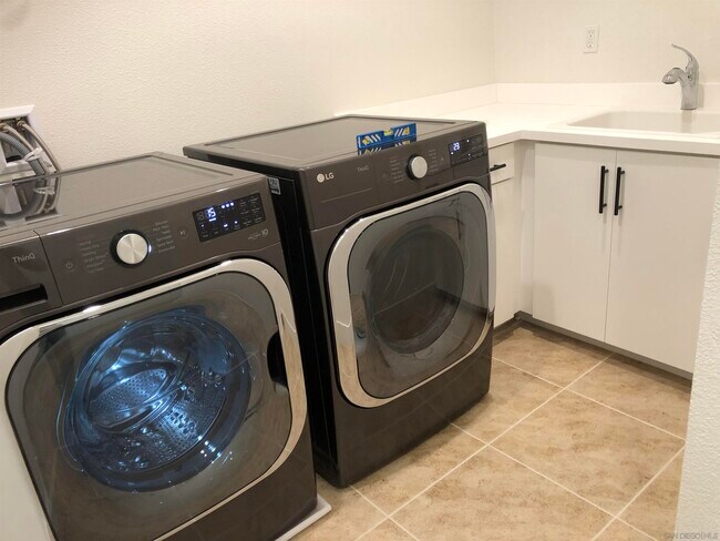 Building Photo - 8212 Rose Quartz Cir