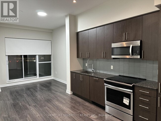 Building Photo - 4055 Parkside Village Dr