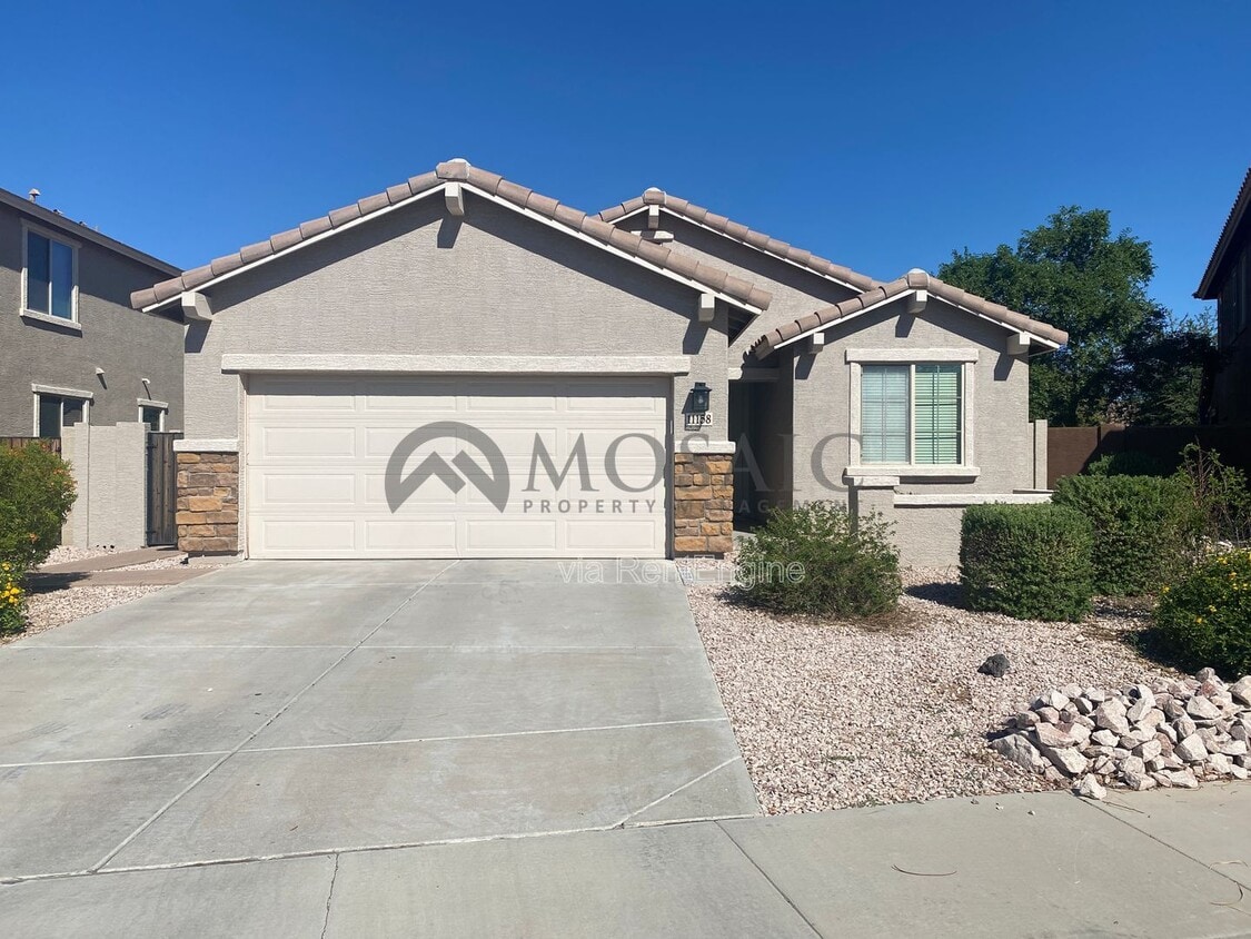 Foto principal - 11158 East Sebring Avenue