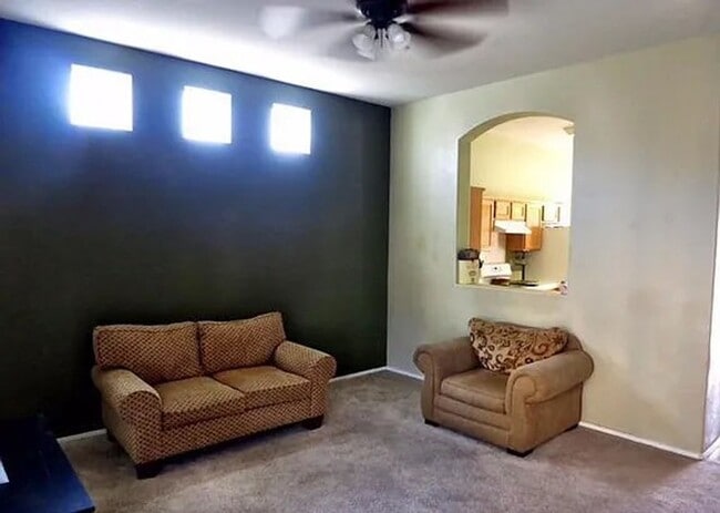 Building Photo - Your Next Home in One of Roseville’s Most Desired Neighborhoods!