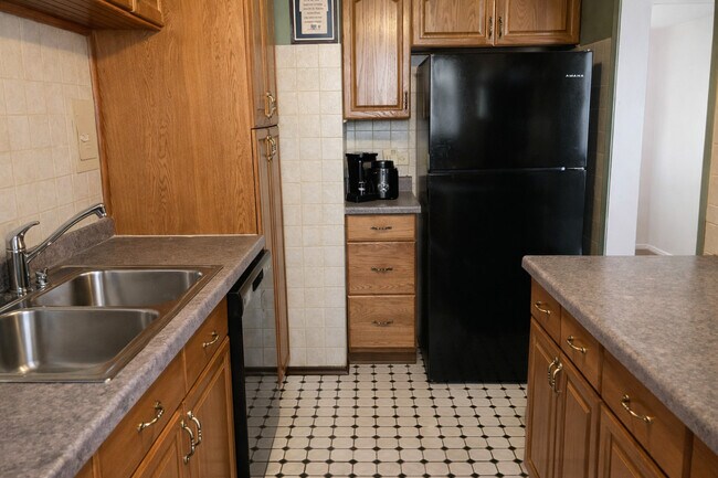 Foto del edificio - 1706 W Jarvis Ave