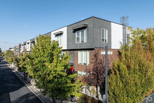 Building Photo - S-Line Townhomes