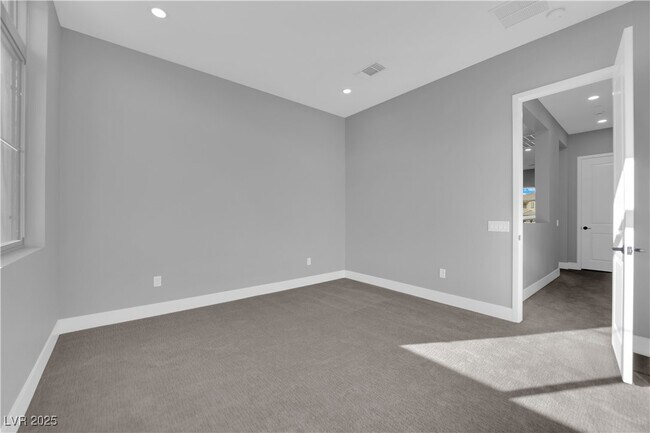 Foto del edificio - 10648 Stone Ledge Ave