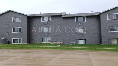 Building Photo - 980 Eisenhower Rd