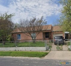 Building Photo - 903 Conder St
