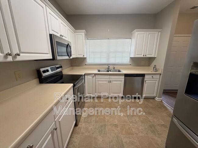 Building Photo - 760 Tavern Ct