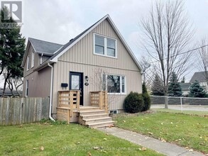 Building Photo - 64 Edward St