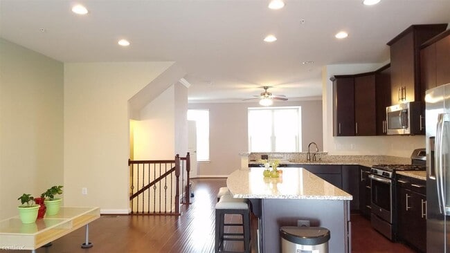 Foto del edificio - 9123 Landon House Ln