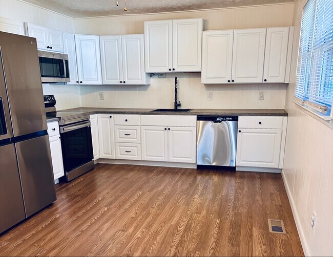 Foto del edificio - 7 Princeton Dr