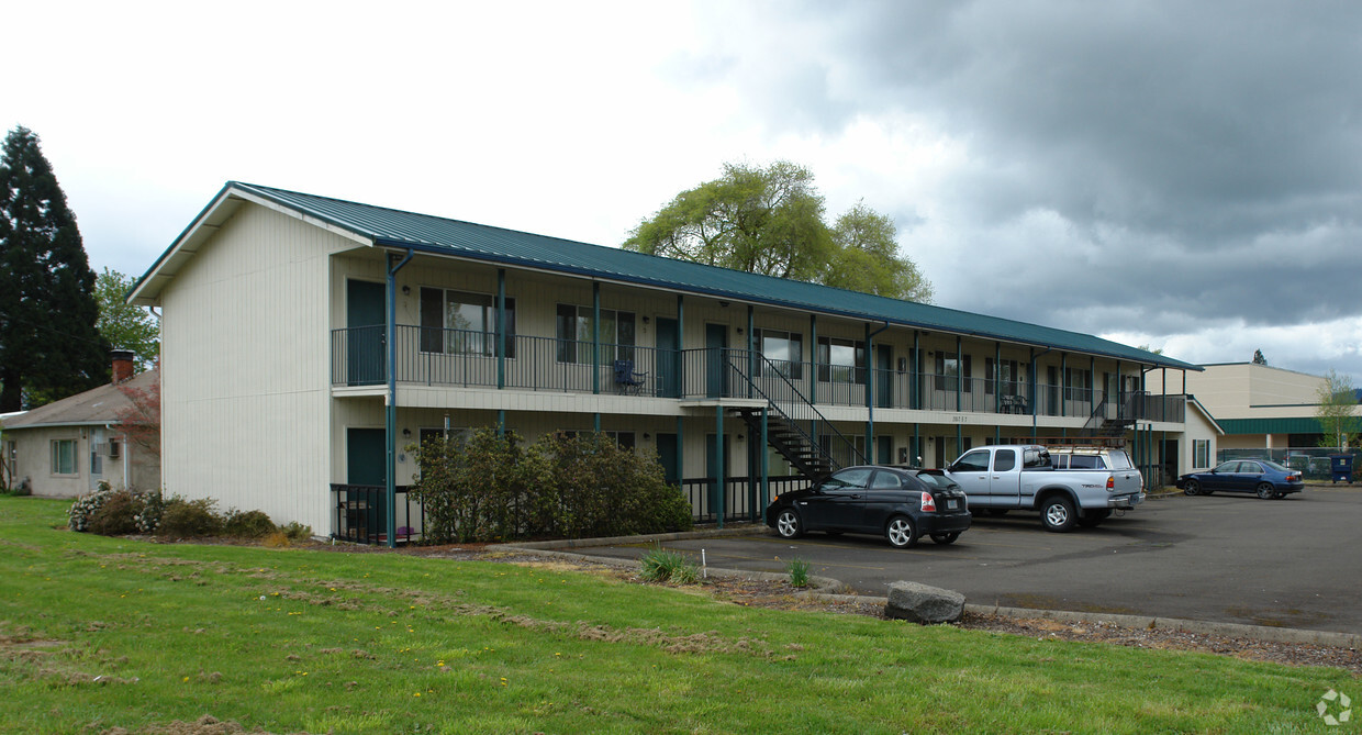 2057 S 7th St, Lebanon, OR 97355 - Apartments in Lebanon, OR ...