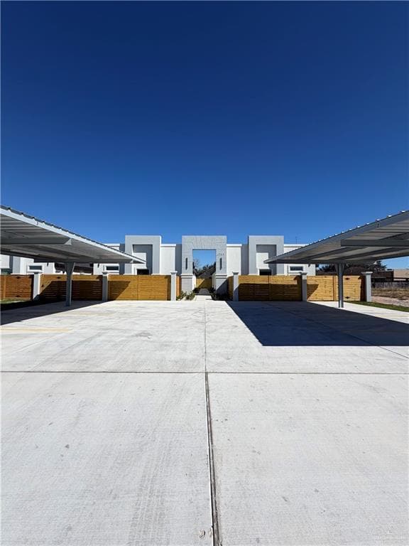 Foto del edificio - 12 Monaco N Dr