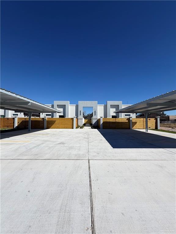 Building Photo - 12 Monaco N Dr