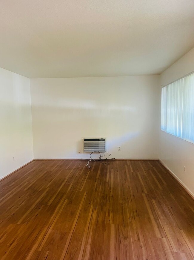 Foto del edificio - 904 Dornajo Way