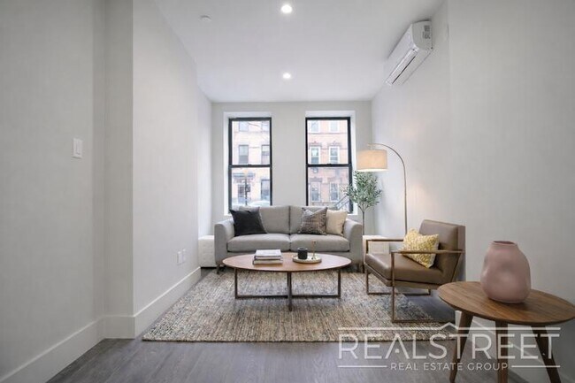 Foto del edificio - Spacious 2 BED in Bushwick!