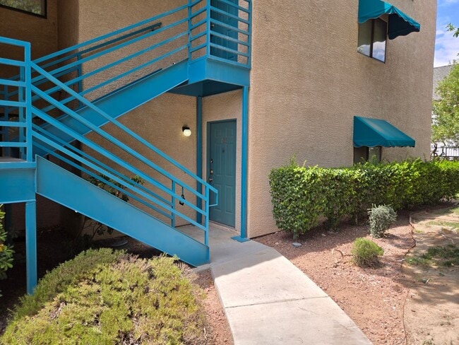 Foto del edificio - 2180 Pinetop Ln