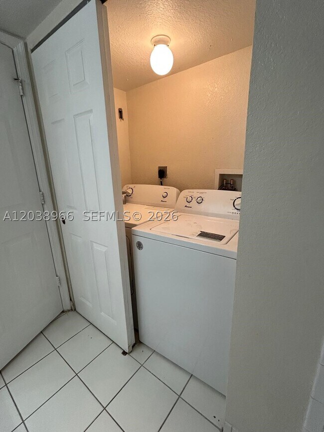 Foto del edificio - 15460 SW 284th St