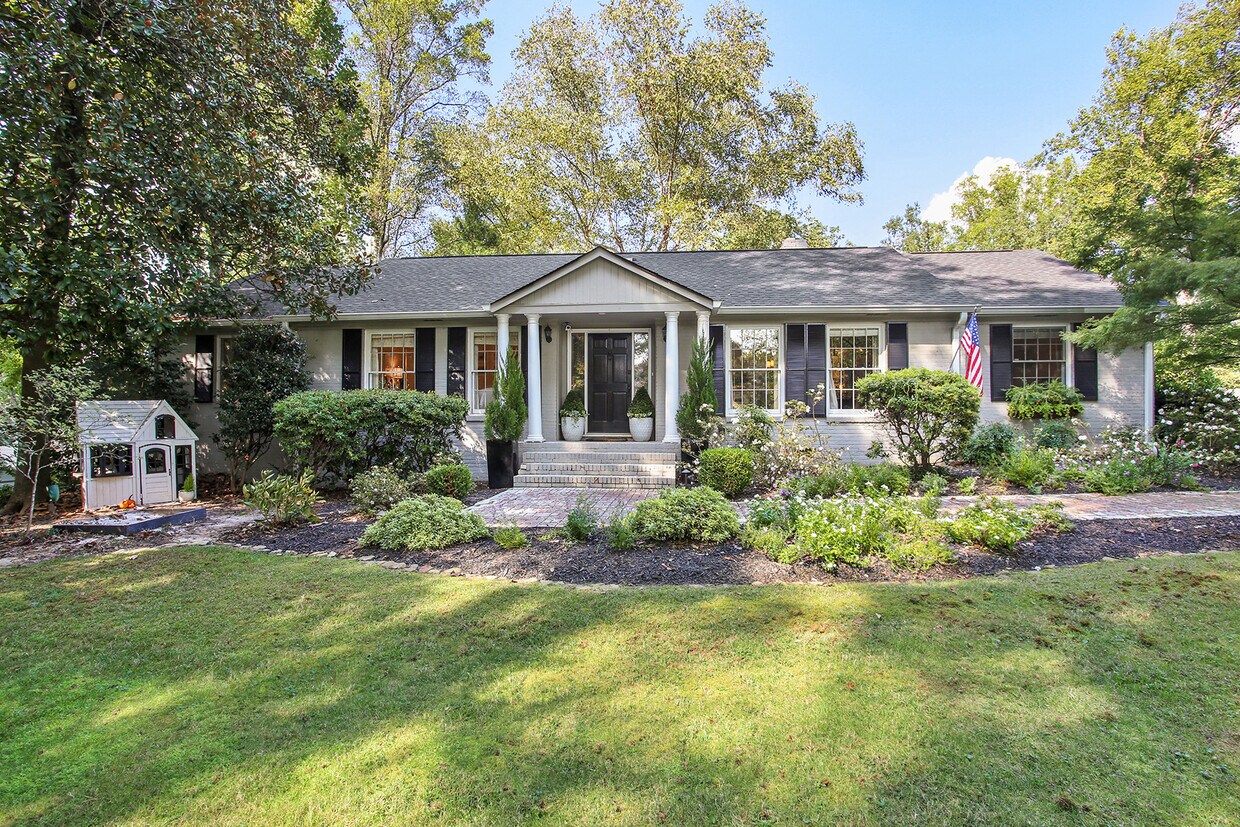 Foto principal - 560 Valley Green Dr NE