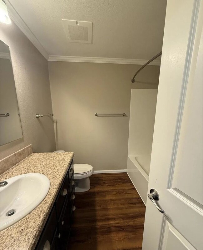 Interior Photo - Wolf Run Village