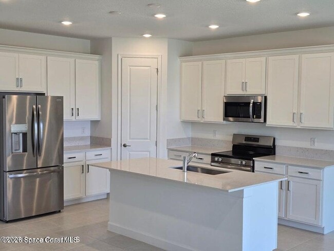 Foto del edificio - 1961 Marigold Trl NW