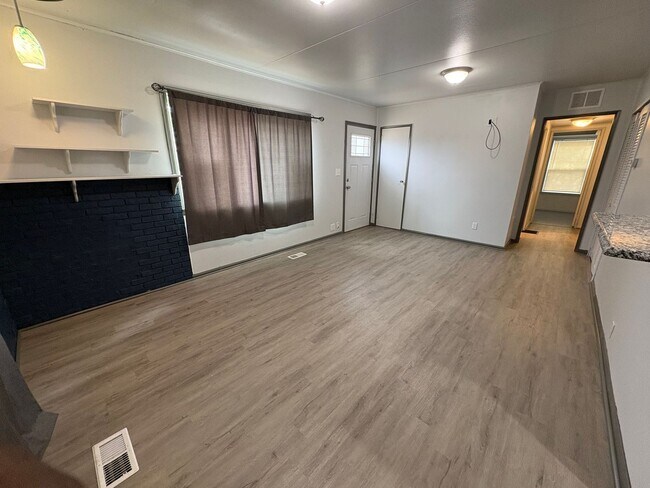 Foto del edificio - 622 E St Elmo Ave