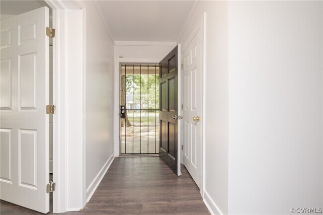 Foto del edificio - 1802 Brentwood Rd