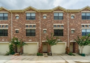 Building Photo - 2710 Hullsmith Dr