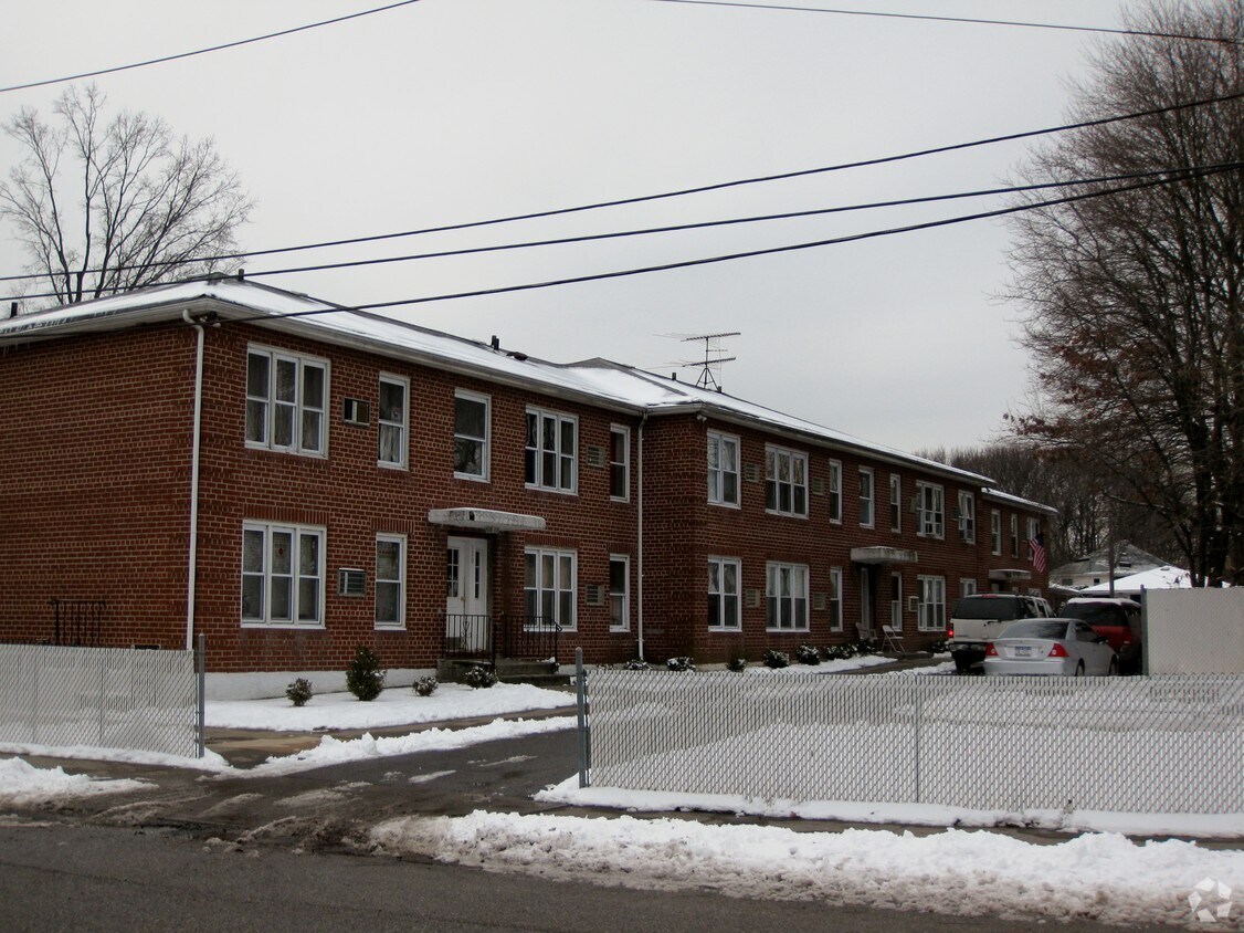 Primary Photo - 170 Exeter St