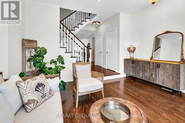 Photo du bâtiment - 1148 Woodington Ln