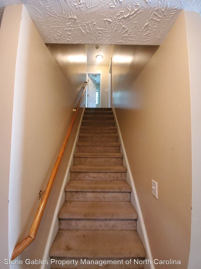 Foto del edificio - 4 br, 2.5 bath House - 1217 Locks Creek Rd