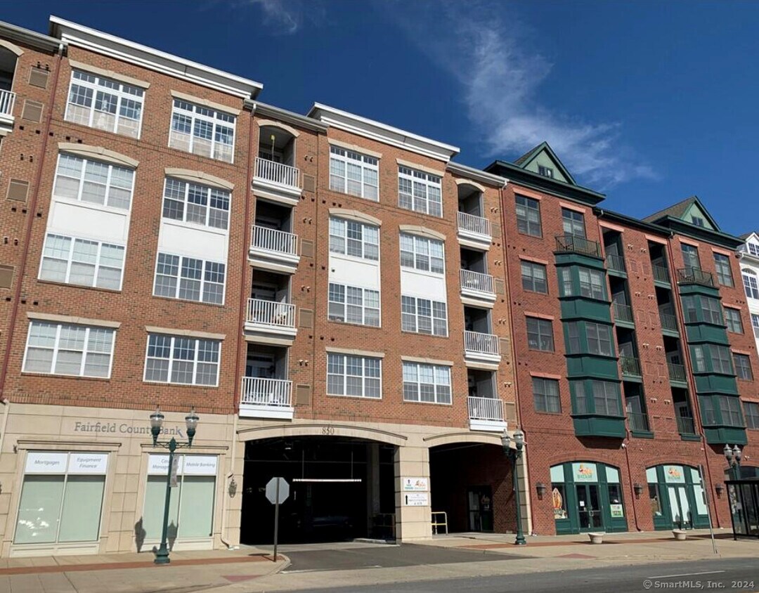 Foto principal - 850 E Main St