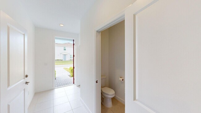 Building Photo - 3BD/2.5 BA Townhome in Heathwood Reserve - Gated In West Lake Worth