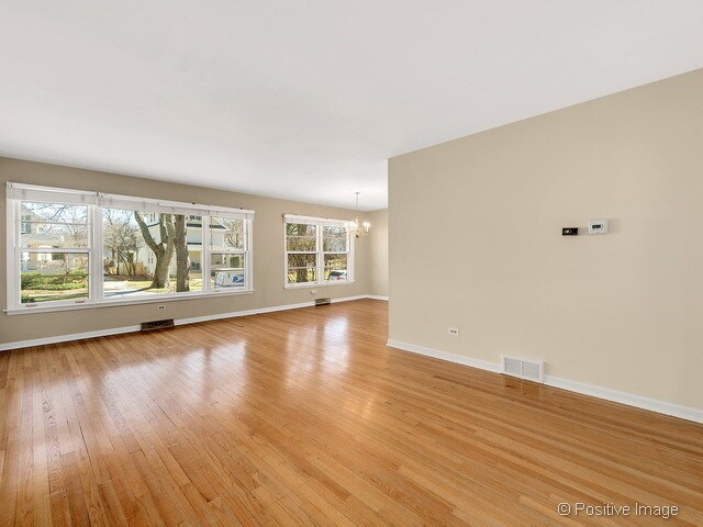 Building Photo - 136 S Clay St