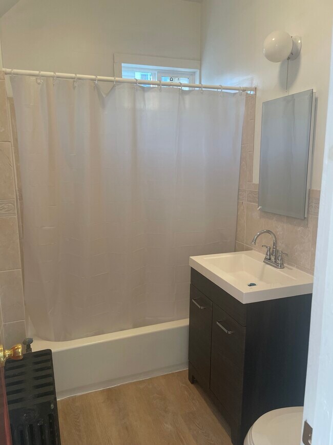 Bathroom - 150 Glenway St
