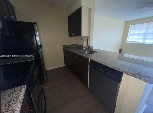 Foto del edificio - 10428 NW 8th St