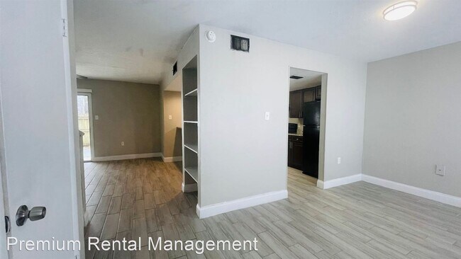 Foto del edificio - 2 br, 2.5 bath House - 3922 Crayrich Cir U...