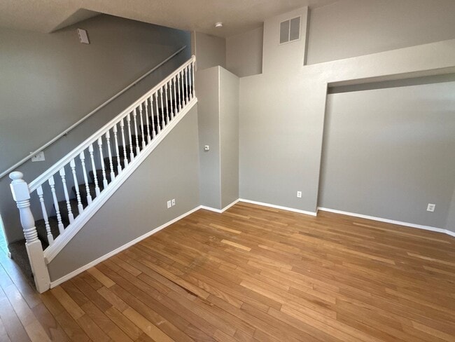 Building Photo - 4312 Sacramento Ct NE