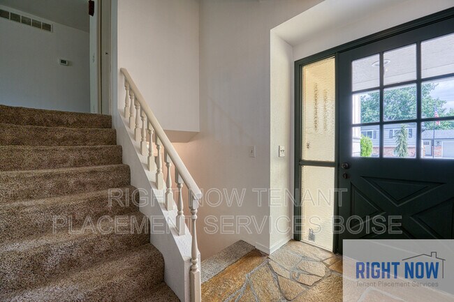 Foto del edificio - 10763 Hinsdale St