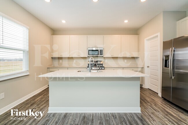 Foto del edificio - 2332 S Carlota Dr