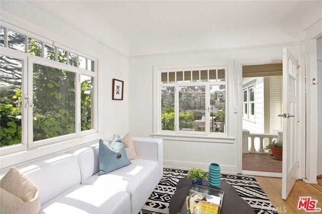 Foto del edificio - 1872 Lake Shore Ave