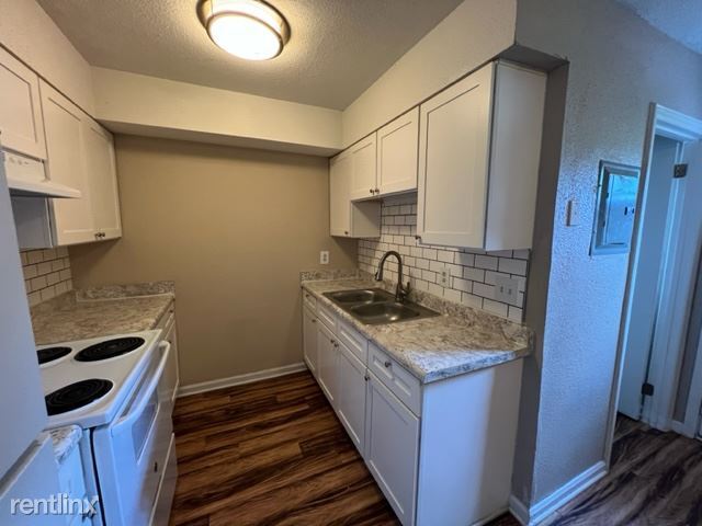 Foto del edificio - 2 br, 1.5 bath House - 424 Homestead St Apt D