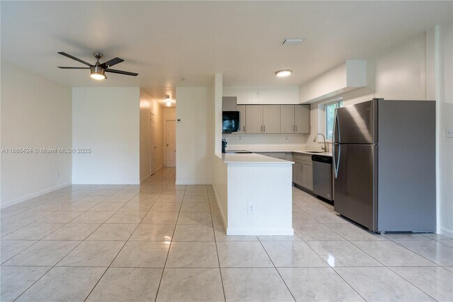 Foto del edificio - 1317 NE 116th St