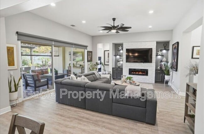 Building Photo - 25102 Aspen Falls Dr