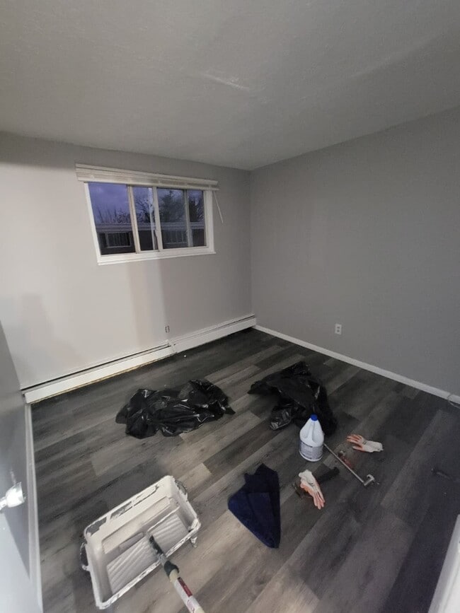 Foto del edificio - 14835 Euclid Ave