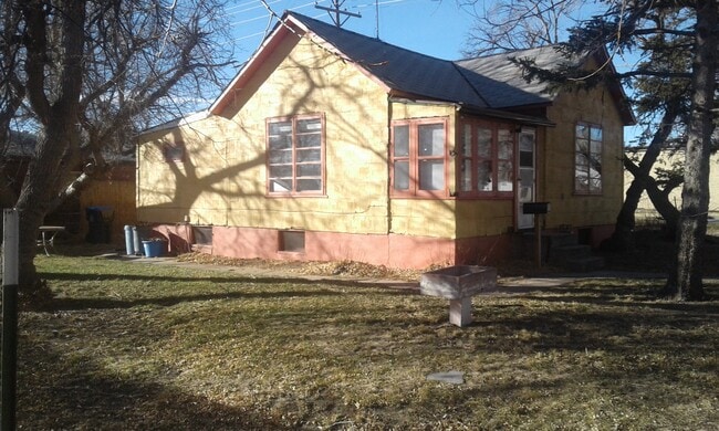 Building Photo - 510 Evans Ave